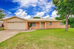 2726 Erline Drive — Riverview Heights