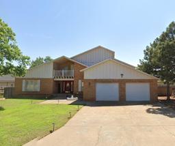 203 Holliday Drive, Plainview, TX, 79072