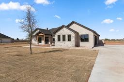 13801 E County Rd 113 — Flat Iron