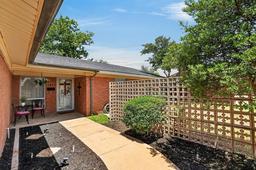 3416 Bedford Ave — Lilly Heights