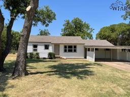 3110 Southeast Drive — Wichita Gardens