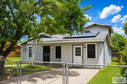 134 Kennedy Ave — GARDEN PARK
