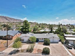 5812 Burning Tree Drive — Thunderbird Valley