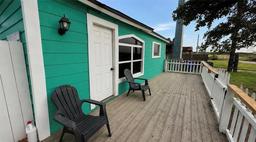 910 E Lakeside — Flour Bluff Estates