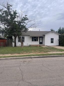 937 Edwards St — Harris WW