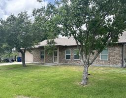 1057 Redwood Ave — Oak Terrace