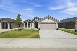 425 Chitalpa Dr — Hillmont Estates