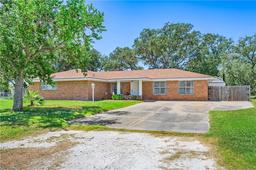 843 Pine Ave — Oak Terrace