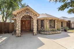 2306 Flores Drive — Girasol Estates