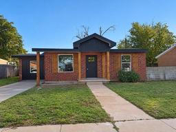 1108 NW 7th St