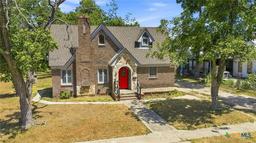210 S Cedar Street — Farm