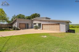1211 Shoreline Drive — Lakeside City