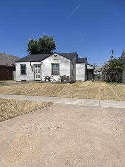 902 W Kentucky Ave — West End