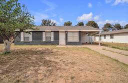 1605 E Pine Ave — Ranchland Hills