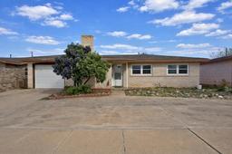 1709 E 51st St — Fleetwood