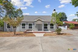 1304 N 3rd Street