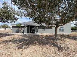 8006 Senecio Street — La Fruta