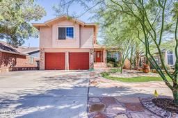 1720 FIREHOUSE Drive — Vista Hills