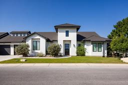 3011 Club House Rd — Comanche Trace