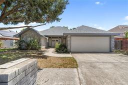 7400 N 33rd Street — Regency Park Estates